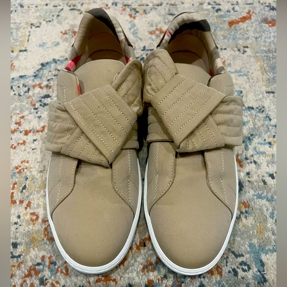 Burberry Shoes - Burberry Westford Honey knot Sneakers